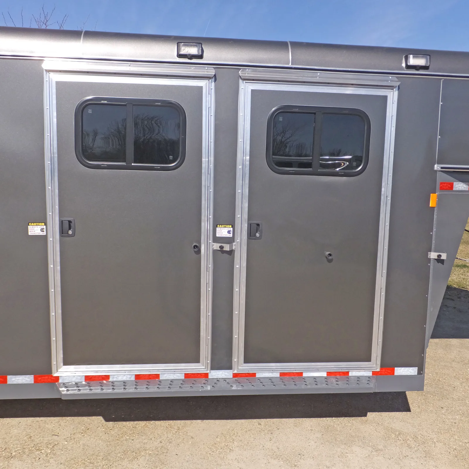 Maverick 4 horse gooseneck with side tack.